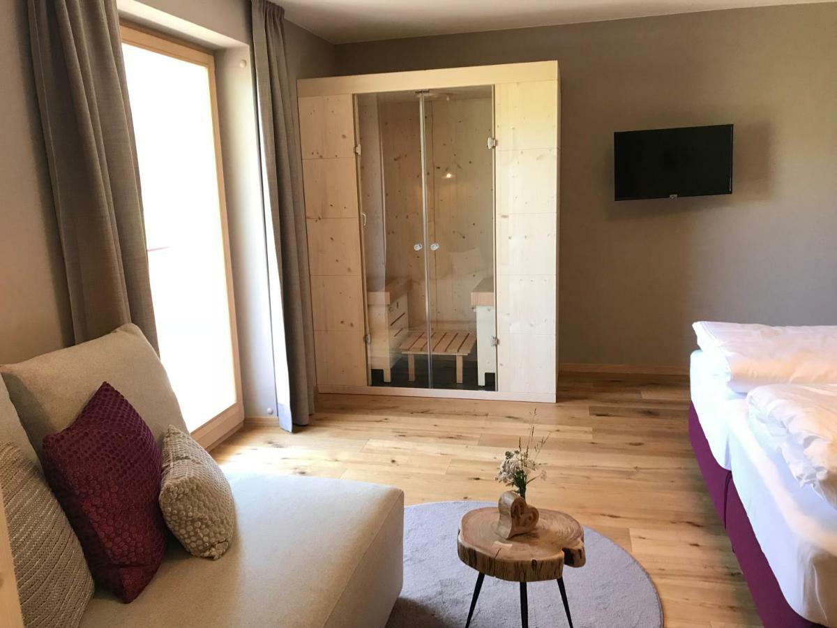 Klein Fein Hotel Zum Graf Planca di Sopra Екстериор снимка